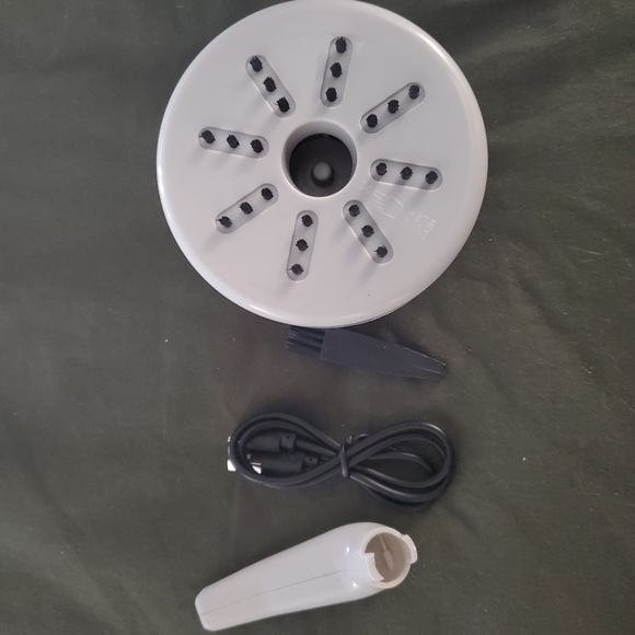 🐸$1🐸Mini Vacuum Robot - Picture 4 of 4